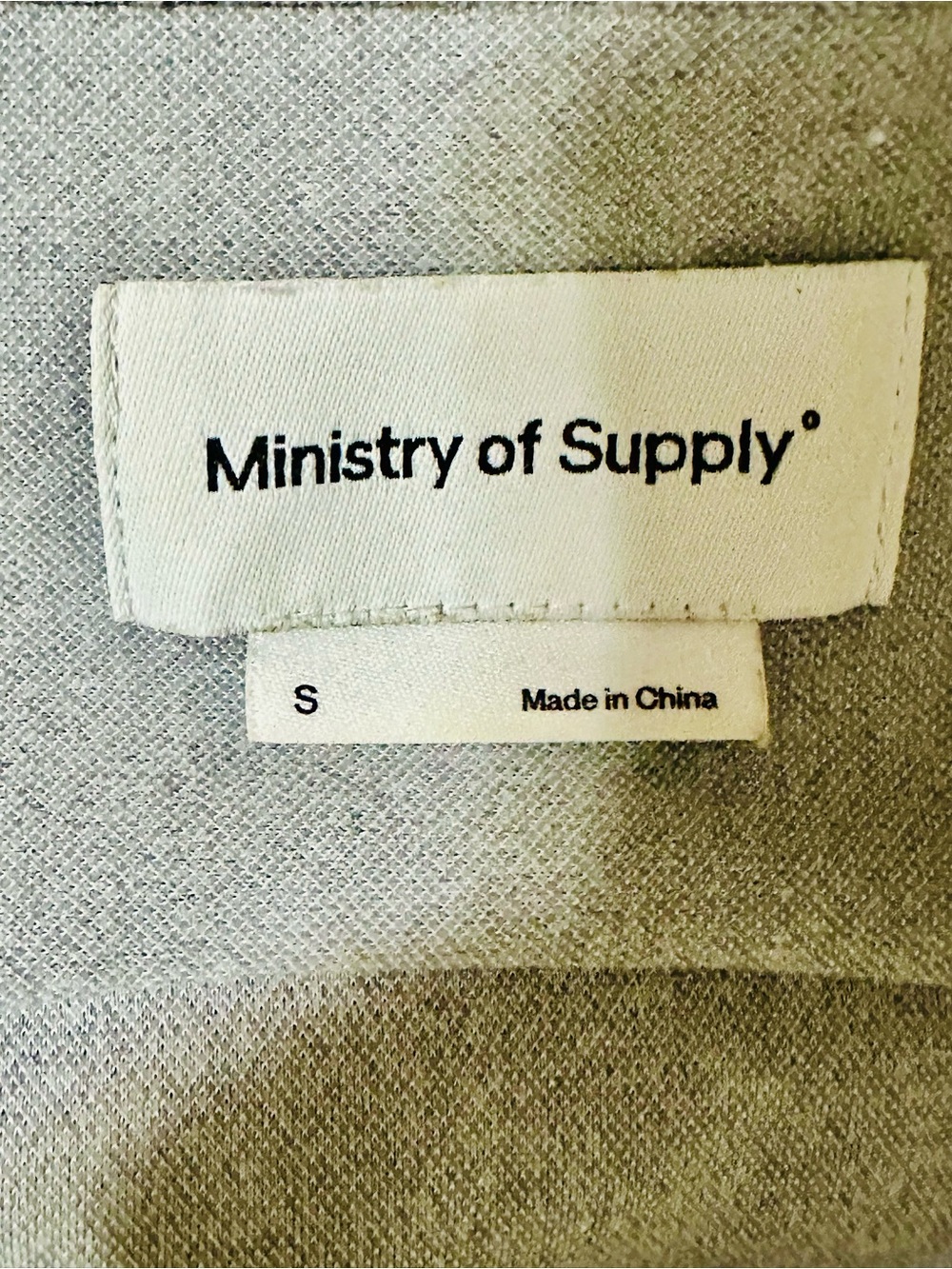 Ministry of Supply Aero Zero Dress Shirt | Light Gray Performance Top | Size S - Picture 4 of 6